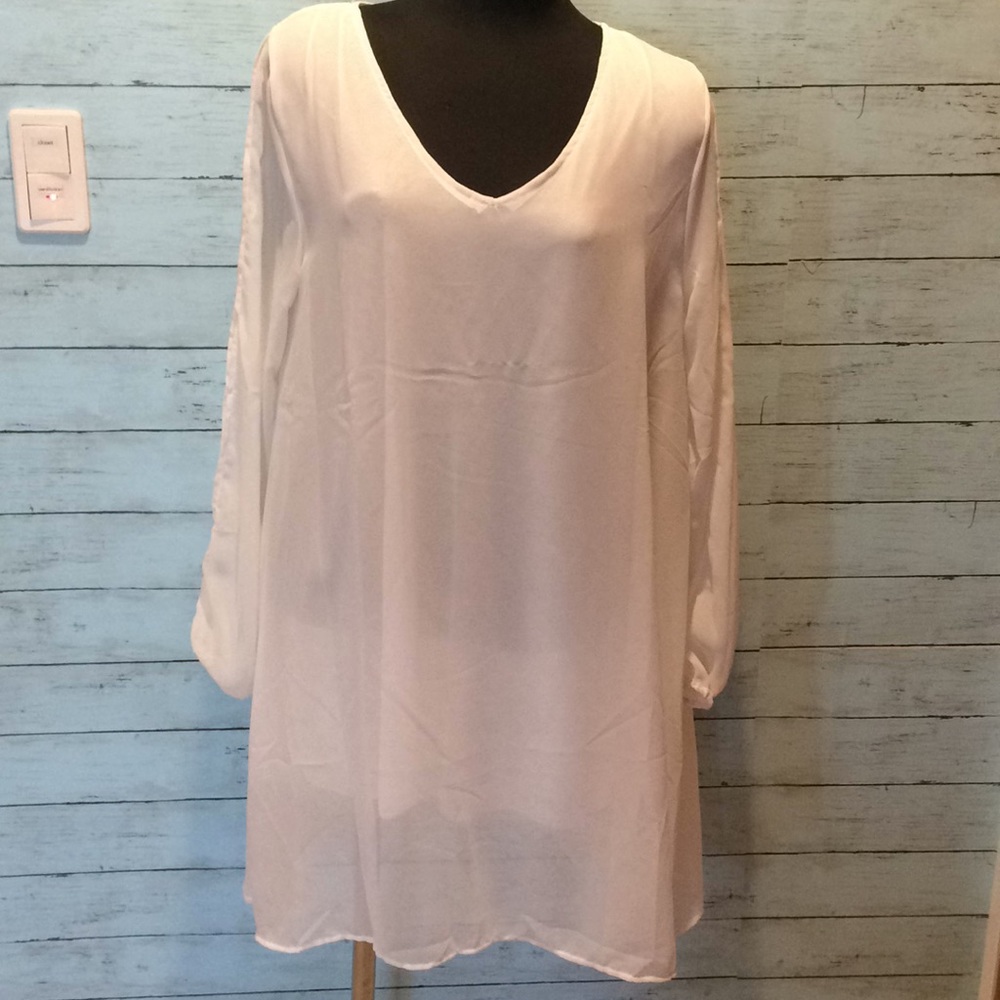 NWOT Flowy dress